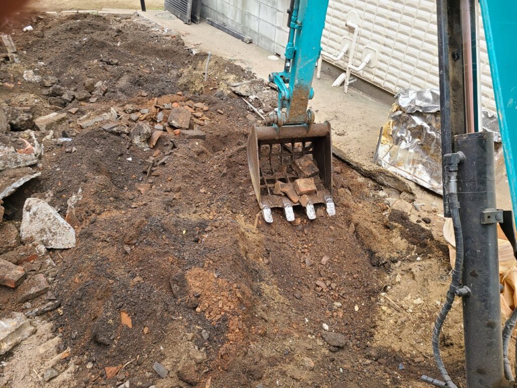 平屋解体工事整地作業